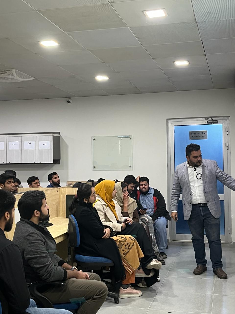Workshop On Effective Resume Writing and a Winning LinkedIn Profile